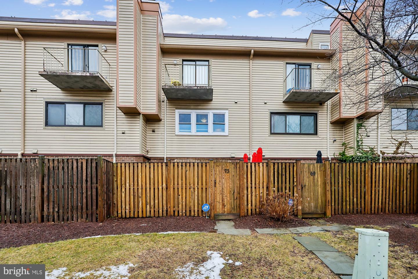 73 HAWTHORNE CT NE #73, WASHINGTON, District Of Columbia 20017, 2 Bedrooms Bedrooms, 8 Rooms Rooms,2 BathroomsBathrooms,Residential,For sale,73 HAWTHORNE CT NE #73,DCDC2244912 MLS # DCDC2244912