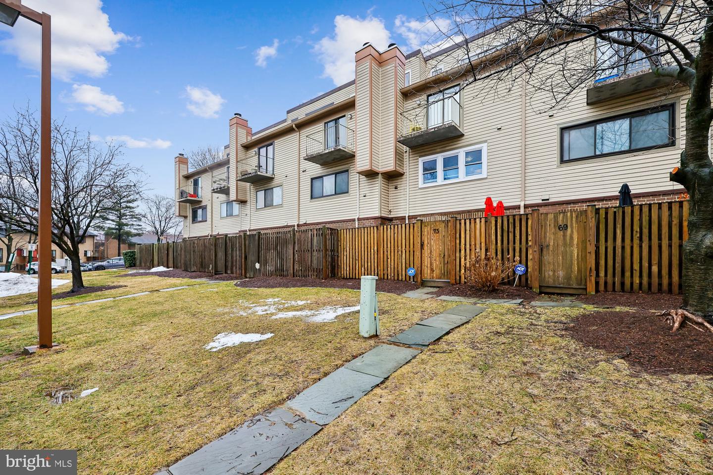 73 HAWTHORNE CT NE #73, WASHINGTON, District Of Columbia 20017, 2 Bedrooms Bedrooms, 8 Rooms Rooms,2 BathroomsBathrooms,Residential,For sale,73 HAWTHORNE CT NE #73,DCDC2244912 MLS # DCDC2244912