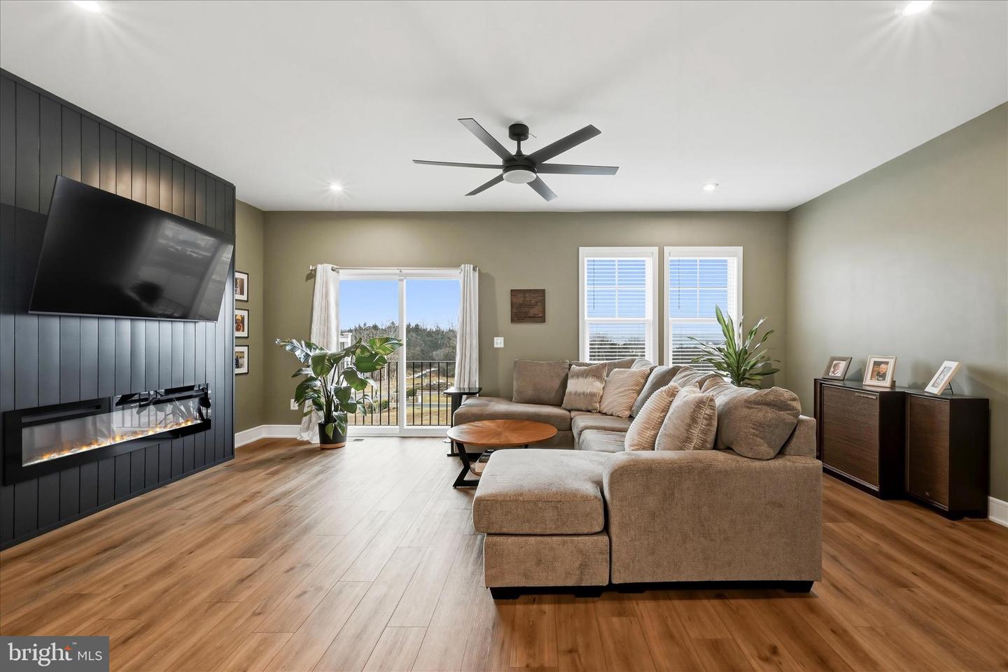 124 CHECKERSPOT WAY, LAKE FREDERICK, Virginia 22630, 4 Bedrooms Bedrooms, ,3 BathroomsBathrooms,Residential,For sale,124 CHECKERSPOT WAY,VAFV2039798 MLS # VAFV2039798