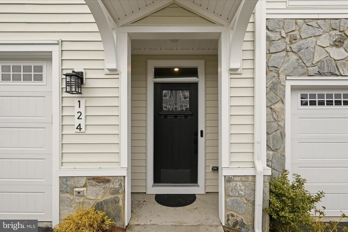 124 CHECKERSPOT WAY, LAKE FREDERICK, Virginia 22630, 4 Bedrooms Bedrooms, ,3 BathroomsBathrooms,Residential,For sale,124 CHECKERSPOT WAY,VAFV2039798 MLS # VAFV2039798