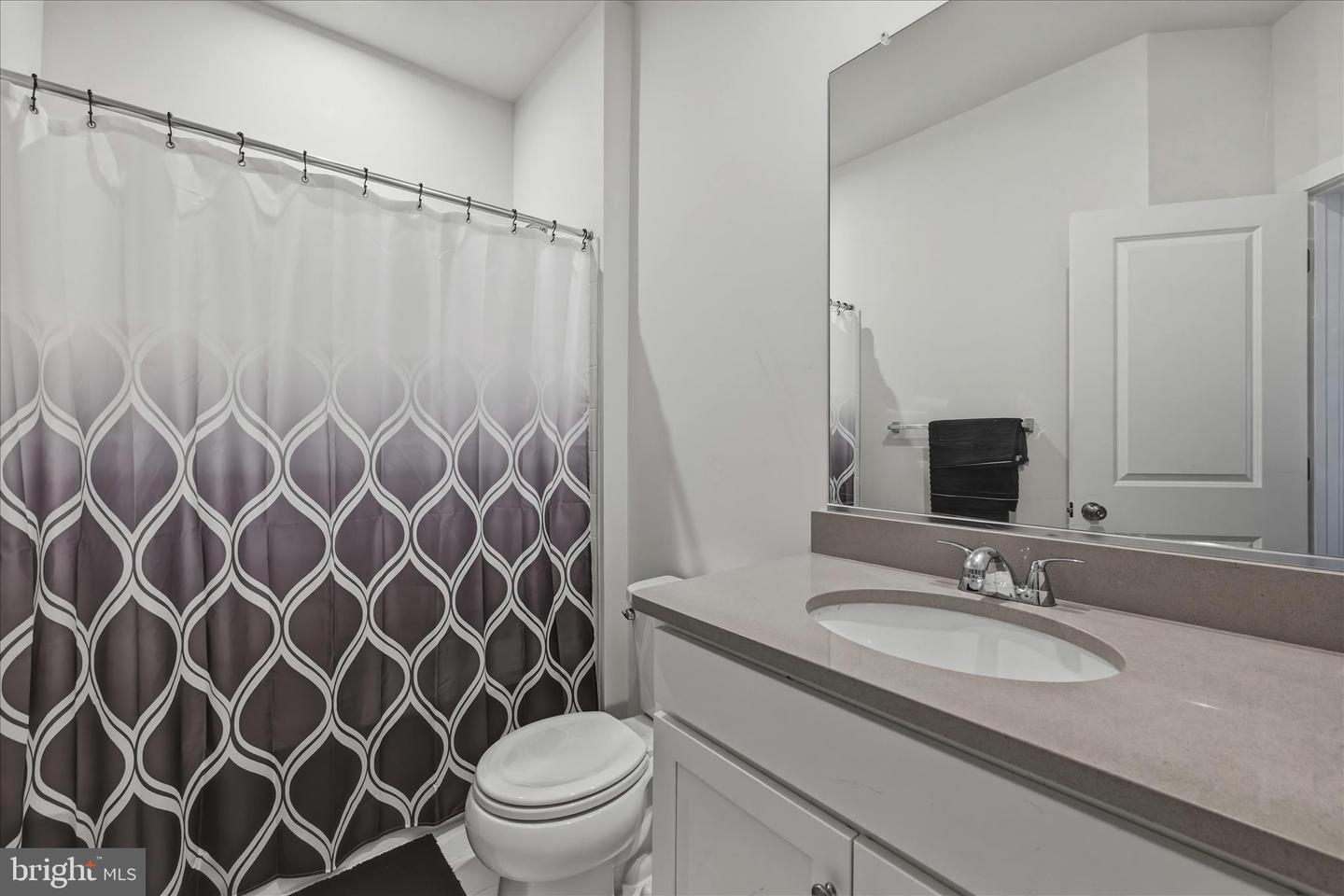 124 CHECKERSPOT WAY, LAKE FREDERICK, Virginia 22630, 4 Bedrooms Bedrooms, ,3 BathroomsBathrooms,Residential,For sale,124 CHECKERSPOT WAY,VAFV2039798 MLS # VAFV2039798