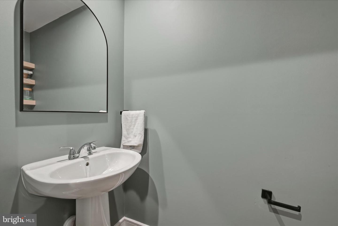 124 CHECKERSPOT WAY, LAKE FREDERICK, Virginia 22630, 4 Bedrooms Bedrooms, ,3 BathroomsBathrooms,Residential,For sale,124 CHECKERSPOT WAY,VAFV2039798 MLS # VAFV2039798