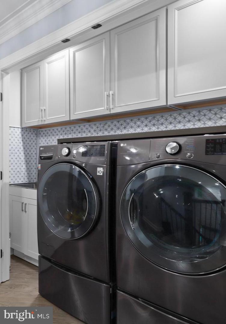 8197 COTTAGE ROSE CT, FAIRFAX STATION, Virginia 22039, 5 Bedrooms Bedrooms, 27 Rooms Rooms,4 BathroomsBathrooms,Residential,For sale,8197 COTTAGE ROSE CT,VAFX2293068 MLS # VAFX2293068 8197 COTTAGE ROSE CT, FAIRFAX STATION, Virginia 22039, 5 Bedrooms Bedrooms, 27 Rooms Rooms,4 BathroomsBathrooms,Residential,For sale,8197 COTTAGE ROSE CT,VAFX2293068 MLS # VAFX2293068