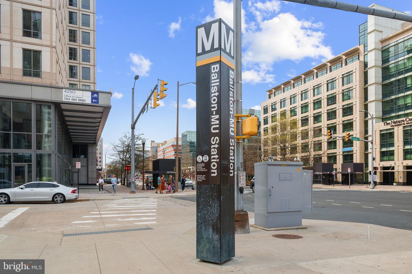 1109 N VERNON ST, ARLINGTON, Virginia 22201, 2 Bedrooms Bedrooms, ,2 BathroomsBathrooms,Residential,For sale,1109 N VERNON ST,VAAR2069372 MLS # VAAR2069372