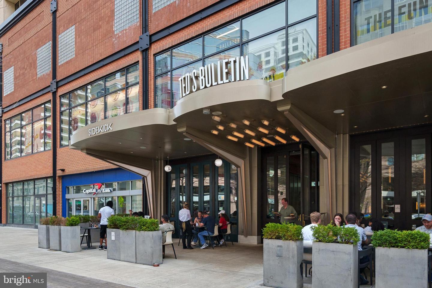 1109 N VERNON ST, ARLINGTON, Virginia 22201, 2 Bedrooms Bedrooms, ,2 BathroomsBathrooms,Residential,For sale,1109 N VERNON ST,VAAR2069372 MLS # VAAR2069372