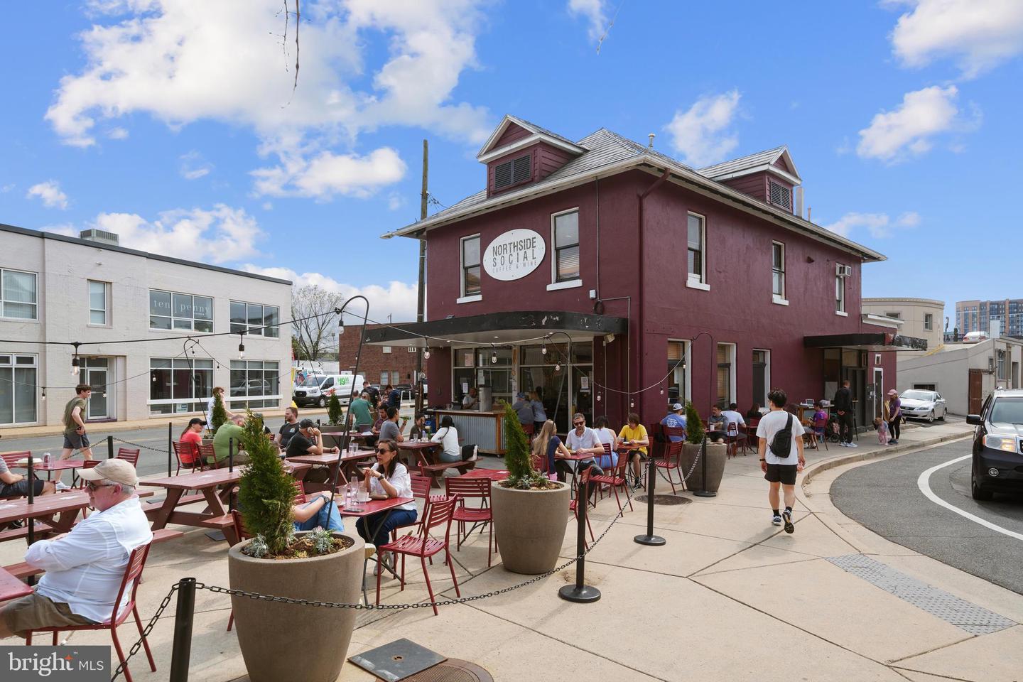 1109 N VERNON ST, ARLINGTON, Virginia 22201, 2 Bedrooms Bedrooms, ,2 BathroomsBathrooms,Residential,For sale,1109 N VERNON ST,VAAR2069372 MLS # VAAR2069372