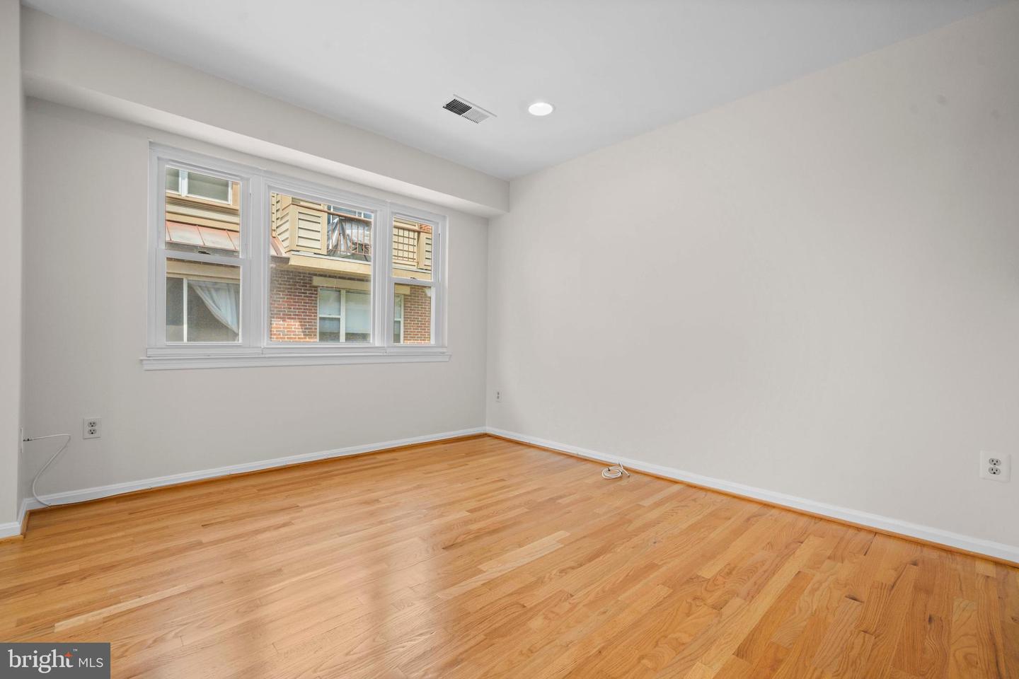 1109 N VERNON ST, ARLINGTON, Virginia 22201, 2 Bedrooms Bedrooms, ,2 BathroomsBathrooms,Residential,For sale,1109 N VERNON ST,VAAR2069372 MLS # VAAR2069372