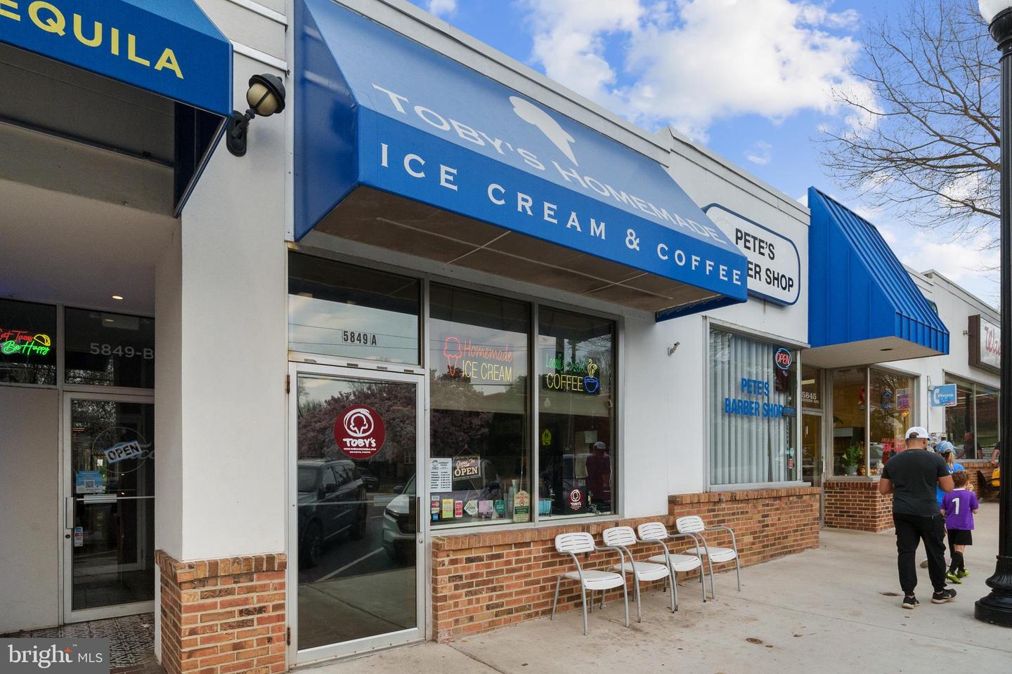 1109 N VERNON ST, ARLINGTON, Virginia 22201, 2 Bedrooms Bedrooms, ,2 BathroomsBathrooms,Residential,For sale,1109 N VERNON ST,VAAR2069372 MLS # VAAR2069372