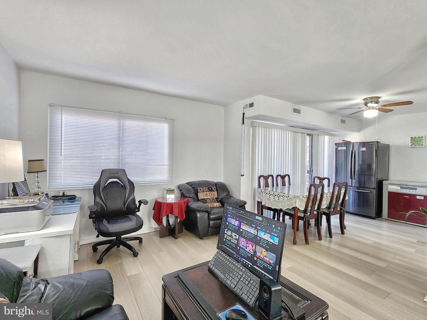 2901 CHARING CROSS RD #8, FALLS CHURCH, Virginia 22042, 1 Bedroom Bedrooms, ,1 BathroomBathrooms,Residential,For sale,2901 CHARING CROSS RD #8,VAFX2293144 MLS # VAFX2293144 2901 CHARING CROSS RD #8, FALLS CHURCH, Virginia 22042, 1 Bedroom Bedrooms, ,1 BathroomBathrooms,Residential,For sale,2901 CHARING CROSS RD #8,VAFX2293144 MLS # VAFX2293144