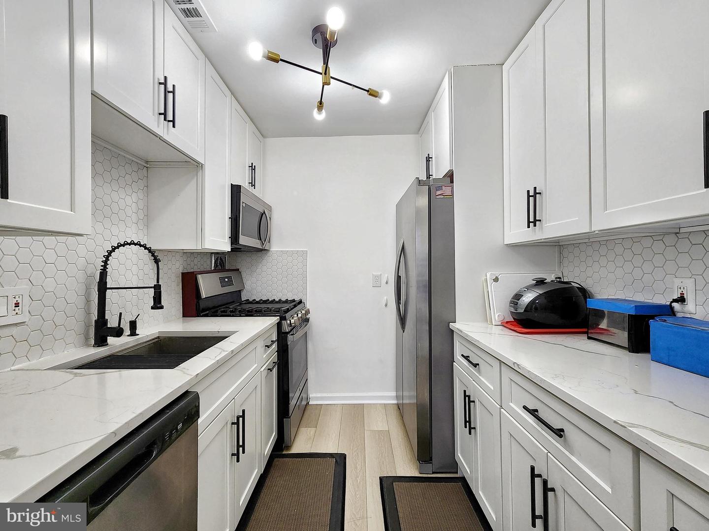 2901 CHARING CROSS RD #8, FALLS CHURCH, Virginia 22042, 1 Bedroom Bedrooms, ,1 BathroomBathrooms,Residential,For sale,2901 CHARING CROSS RD #8,VAFX2293144 MLS # VAFX2293144 2901 CHARING CROSS RD #8, FALLS CHURCH, Virginia 22042, 1 Bedroom Bedrooms, ,1 BathroomBathrooms,Residential,For sale,2901 CHARING CROSS RD #8,VAFX2293144 MLS # VAFX2293144