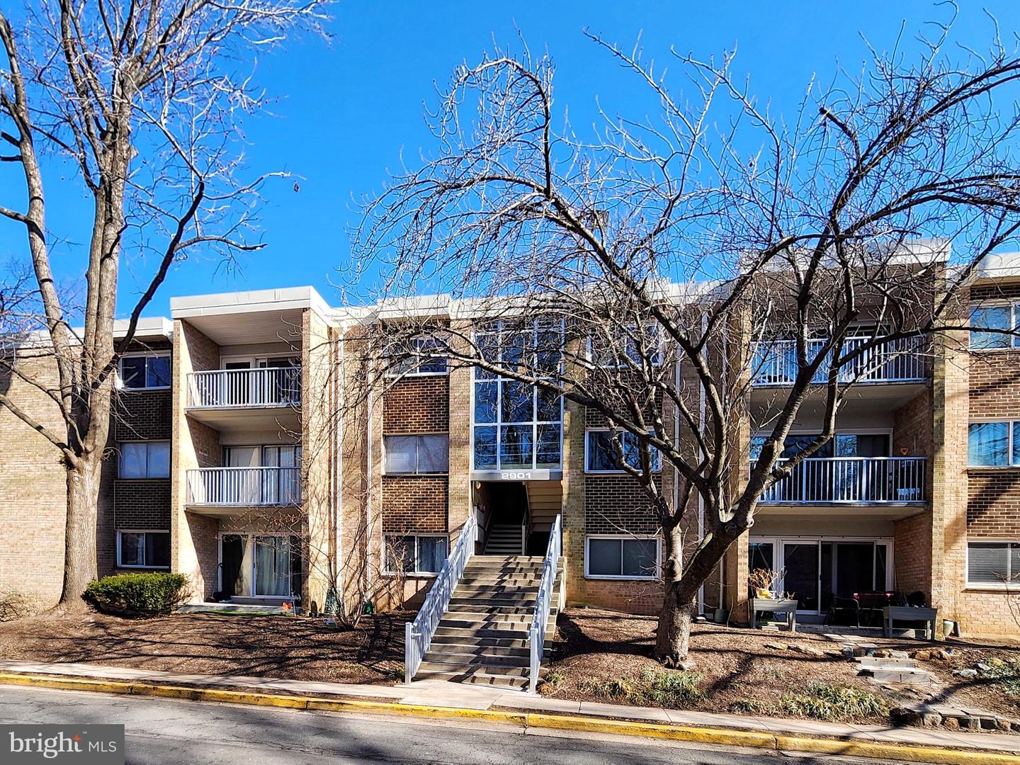 2901 CHARING CROSS RD #8, FALLS CHURCH, Virginia 22042, 1 Bedroom Bedrooms, ,1 BathroomBathrooms,Residential,For sale,2901 CHARING CROSS RD #8,VAFX2293144 MLS # VAFX2293144 2901 CHARING CROSS RD #8, FALLS CHURCH, Virginia 22042, 1 Bedroom Bedrooms, ,1 BathroomBathrooms,Residential,For sale,2901 CHARING CROSS RD #8,VAFX2293144 MLS # VAFX2293144