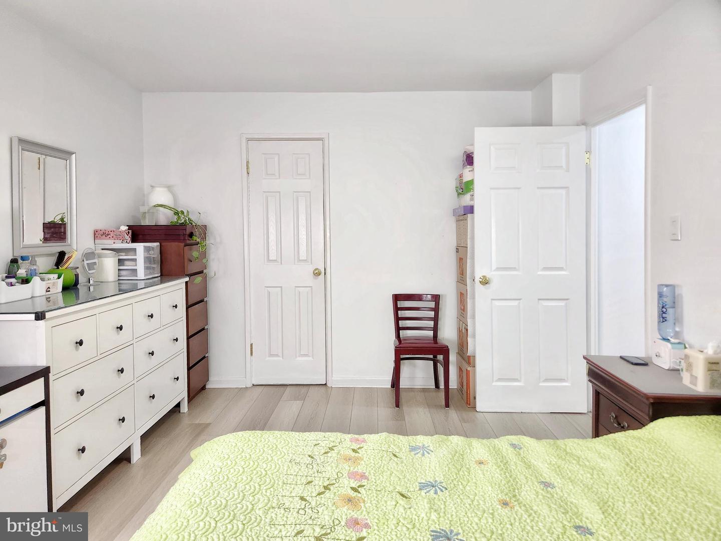 2901 CHARING CROSS RD #8, FALLS CHURCH, Virginia 22042, 1 Bedroom Bedrooms, ,1 BathroomBathrooms,Residential,For sale,2901 CHARING CROSS RD #8,VAFX2293144 MLS # VAFX2293144 2901 CHARING CROSS RD #8, FALLS CHURCH, Virginia 22042, 1 Bedroom Bedrooms, ,1 BathroomBathrooms,Residential,For sale,2901 CHARING CROSS RD #8,VAFX2293144 MLS # VAFX2293144