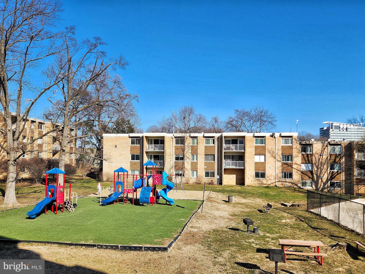 2901 CHARING CROSS RD #8, FALLS CHURCH, Virginia 22042, 1 Bedroom Bedrooms, ,1 BathroomBathrooms,Residential,For sale,2901 CHARING CROSS RD #8,VAFX2293144 MLS # VAFX2293144 2901 CHARING CROSS RD #8, FALLS CHURCH, Virginia 22042, 1 Bedroom Bedrooms, ,1 BathroomBathrooms,Residential,For sale,2901 CHARING CROSS RD #8,VAFX2293144 MLS # VAFX2293144