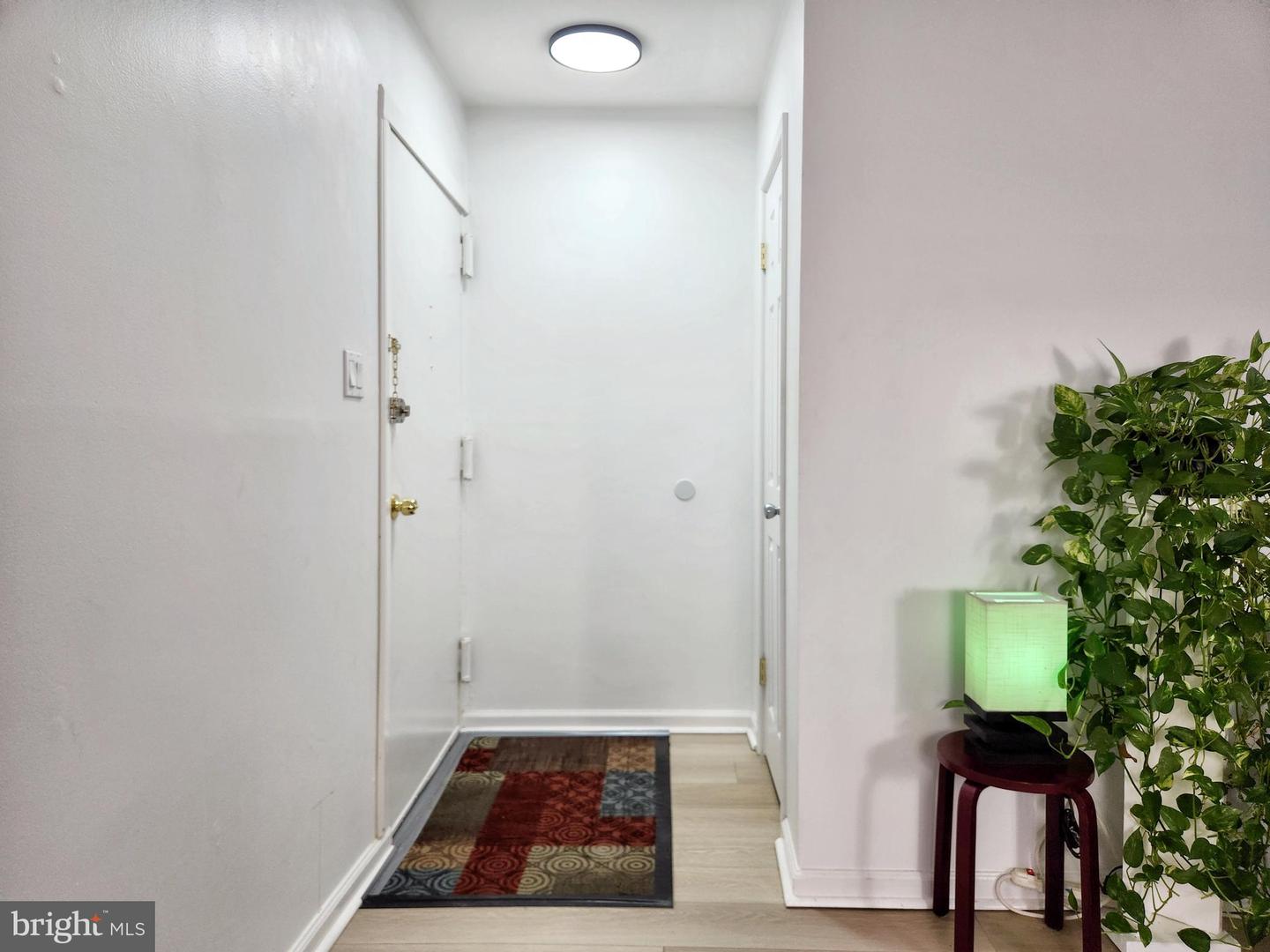 2901 CHARING CROSS RD #8, FALLS CHURCH, Virginia 22042, 1 Bedroom Bedrooms, ,1 BathroomBathrooms,Residential,For sale,2901 CHARING CROSS RD #8,VAFX2293144 MLS # VAFX2293144 2901 CHARING CROSS RD #8, FALLS CHURCH, Virginia 22042, 1 Bedroom Bedrooms, ,1 BathroomBathrooms,Residential,For sale,2901 CHARING CROSS RD #8,VAFX2293144 MLS # VAFX2293144