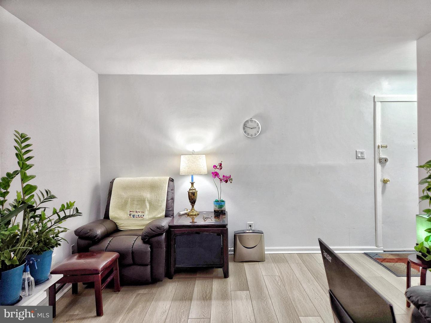 2901 CHARING CROSS RD #8, FALLS CHURCH, Virginia 22042, 1 Bedroom Bedrooms, ,1 BathroomBathrooms,Residential,For sale,2901 CHARING CROSS RD #8,VAFX2293144 MLS # VAFX2293144 2901 CHARING CROSS RD #8, FALLS CHURCH, Virginia 22042, 1 Bedroom Bedrooms, ,1 BathroomBathrooms,Residential,For sale,2901 CHARING CROSS RD #8,VAFX2293144 MLS # VAFX2293144