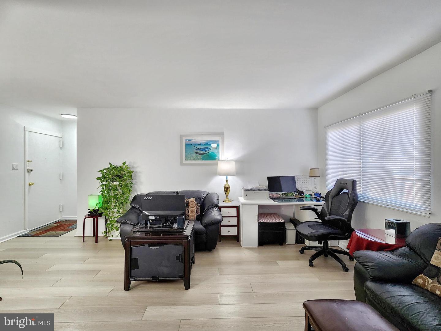 2901 CHARING CROSS RD #8, FALLS CHURCH, Virginia 22042, 1 Bedroom Bedrooms, ,1 BathroomBathrooms,Residential,For sale,2901 CHARING CROSS RD #8,VAFX2293144 MLS # VAFX2293144 2901 CHARING CROSS RD #8, FALLS CHURCH, Virginia 22042, 1 Bedroom Bedrooms, ,1 BathroomBathrooms,Residential,For sale,2901 CHARING CROSS RD #8,VAFX2293144 MLS # VAFX2293144