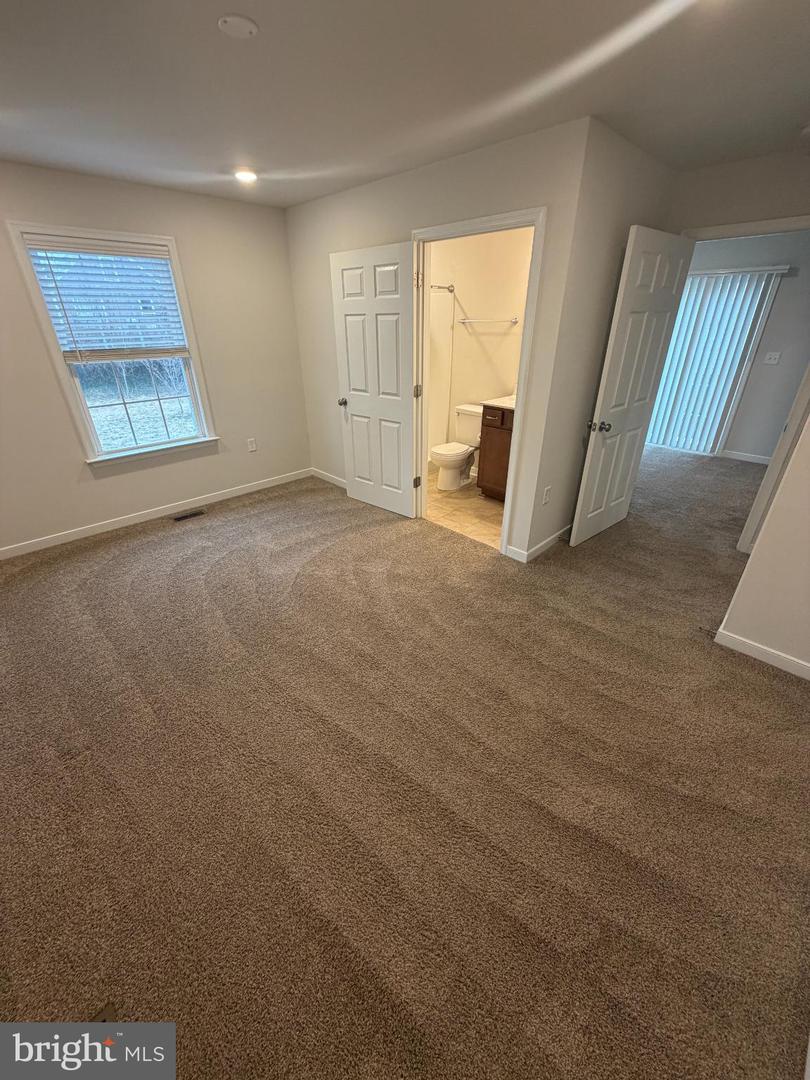 8528 ENGLESIDE ST, ALEXANDRIA, Virginia 22309, 4 Bedrooms Bedrooms, 12 Rooms Rooms,4 BathroomsBathrooms,Residential,For sale,8528 ENGLESIDE ST,VAFX2293168 MLS # VAFX2293168