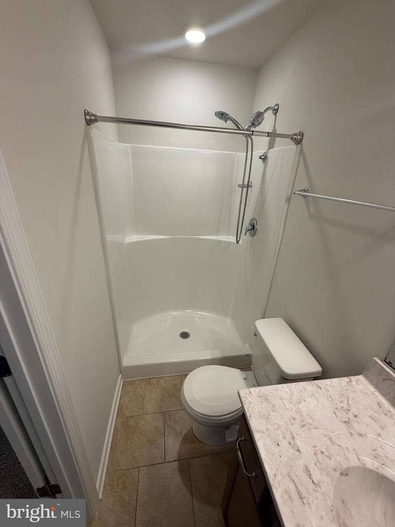 8528 ENGLESIDE ST, ALEXANDRIA, Virginia 22309, 4 Bedrooms Bedrooms, 12 Rooms Rooms,4 BathroomsBathrooms,Residential,For sale,8528 ENGLESIDE ST,VAFX2293168 MLS # VAFX2293168