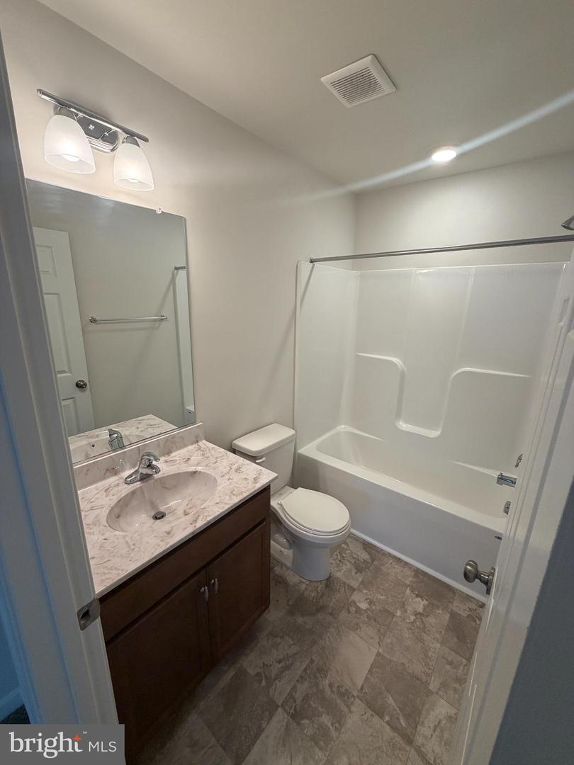 8528 ENGLESIDE ST, ALEXANDRIA, Virginia 22309, 4 Bedrooms Bedrooms, 12 Rooms Rooms,4 BathroomsBathrooms,Residential,For sale,8528 ENGLESIDE ST,VAFX2293168 MLS # VAFX2293168