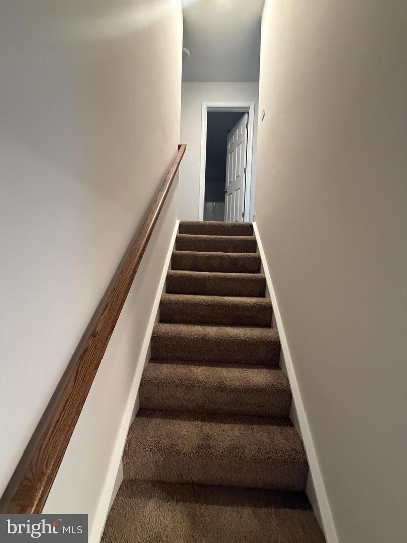 8528 ENGLESIDE ST, ALEXANDRIA, Virginia 22309, 4 Bedrooms Bedrooms, 12 Rooms Rooms,4 BathroomsBathrooms,Residential,For sale,8528 ENGLESIDE ST,VAFX2293168 MLS # VAFX2293168