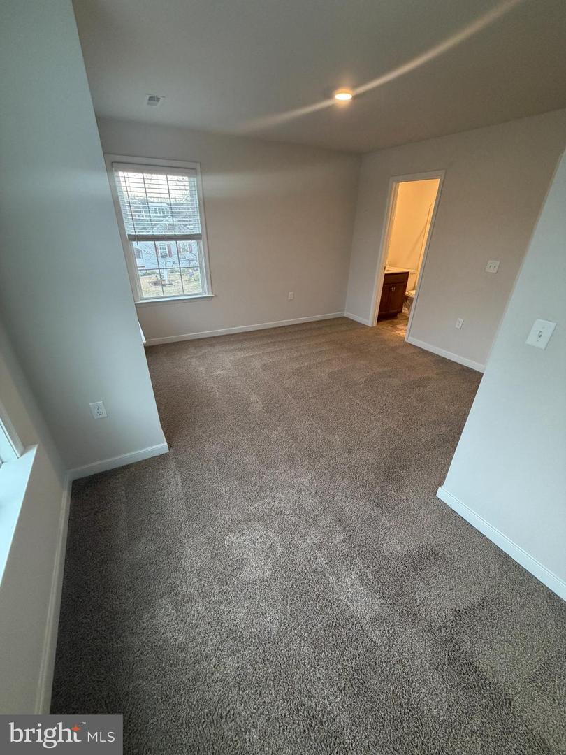 8528 ENGLESIDE ST, ALEXANDRIA, Virginia 22309, 4 Bedrooms Bedrooms, 12 Rooms Rooms,4 BathroomsBathrooms,Residential,For sale,8528 ENGLESIDE ST,VAFX2293168 MLS # VAFX2293168