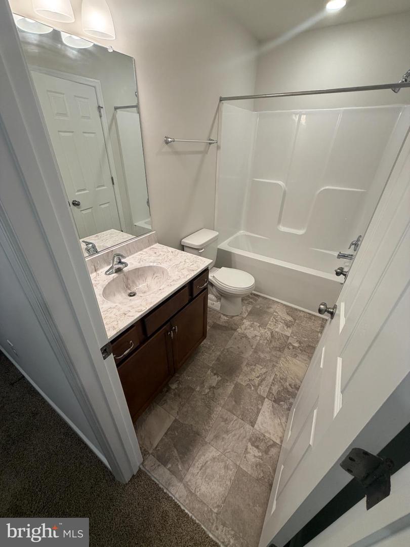 8528 ENGLESIDE ST, ALEXANDRIA, Virginia 22309, 4 Bedrooms Bedrooms, 12 Rooms Rooms,4 BathroomsBathrooms,Residential,For sale,8528 ENGLESIDE ST,VAFX2293168 MLS # VAFX2293168