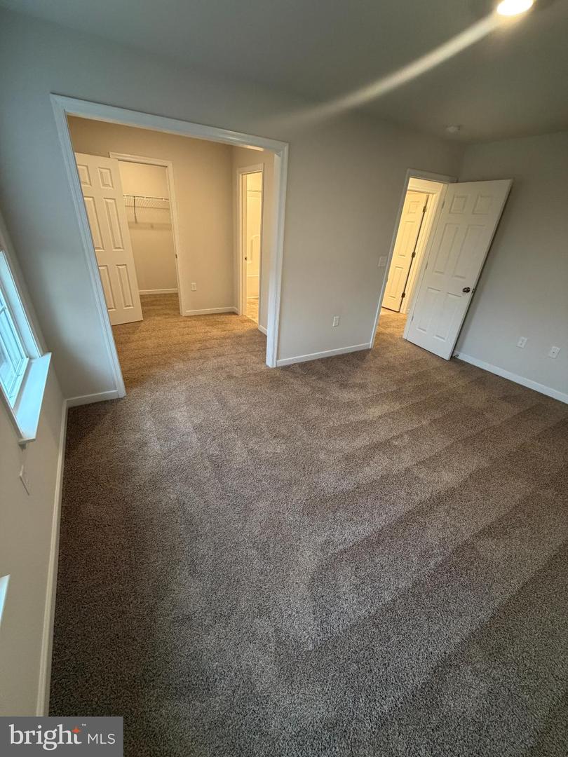 8528 ENGLESIDE ST, ALEXANDRIA, Virginia 22309, 4 Bedrooms Bedrooms, 12 Rooms Rooms,4 BathroomsBathrooms,Residential,For sale,8528 ENGLESIDE ST,VAFX2293168 MLS # VAFX2293168