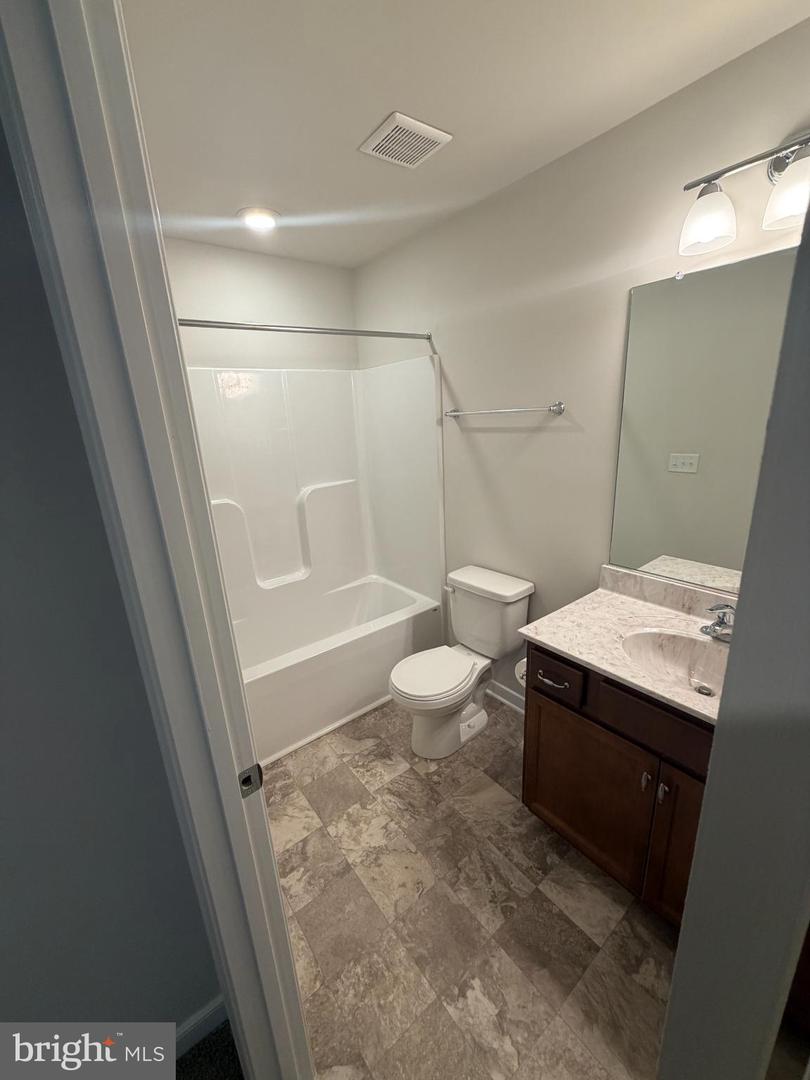 8528 ENGLESIDE ST, ALEXANDRIA, Virginia 22309, 4 Bedrooms Bedrooms, 12 Rooms Rooms,4 BathroomsBathrooms,Residential,For sale,8528 ENGLESIDE ST,VAFX2293168 MLS # VAFX2293168