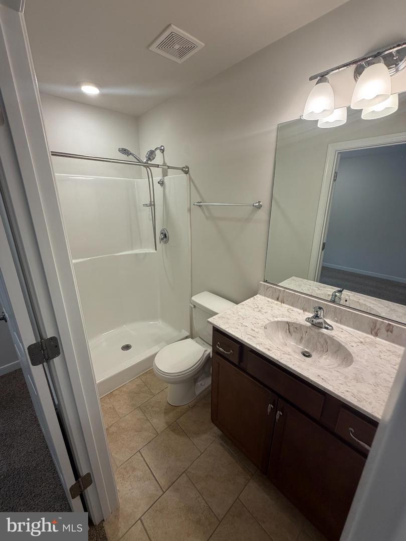 8528 ENGLESIDE ST, ALEXANDRIA, Virginia 22309, 4 Bedrooms Bedrooms, 12 Rooms Rooms,4 BathroomsBathrooms,Residential,For sale,8528 ENGLESIDE ST,VAFX2293168 MLS # VAFX2293168