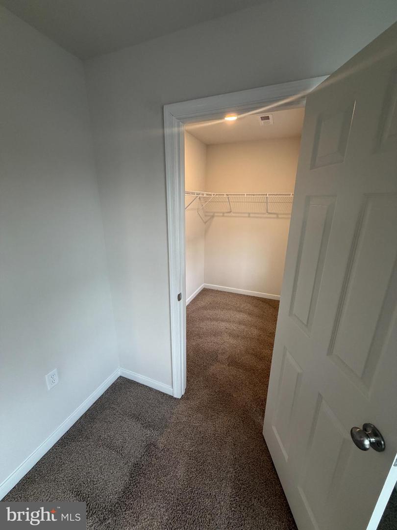 8528 ENGLESIDE ST, ALEXANDRIA, Virginia 22309, 4 Bedrooms Bedrooms, 12 Rooms Rooms,4 BathroomsBathrooms,Residential,For sale,8528 ENGLESIDE ST,VAFX2293168 MLS # VAFX2293168