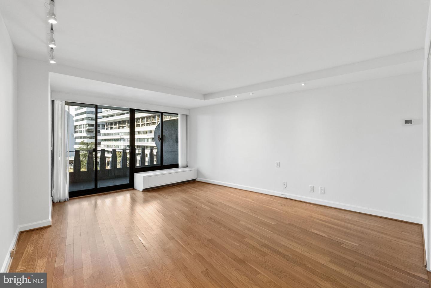 2500 VIRGINIA AVE NW #517-S, WASHINGTON, District Of Columbia 20037, 2 Bedrooms Bedrooms, ,2 BathroomsBathrooms,Residential,For sale,2500 VIRGINIA AVE NW #517-S,DCDC2223192 MLS # DCDC2223192