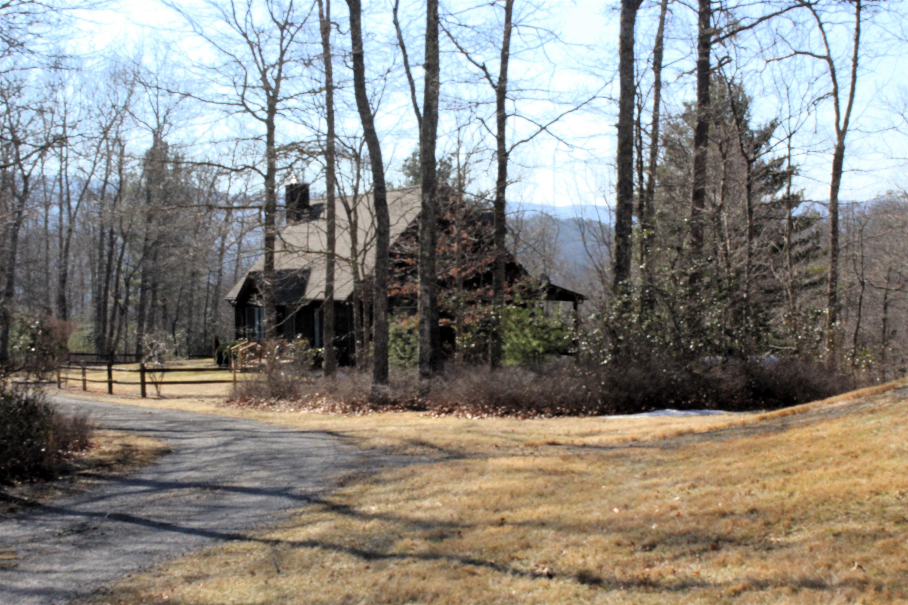 625 HUMMINGBIRD LN, MONTEREY, Virginia 24465, 3 Bedrooms Bedrooms, ,3 BathroomsBathrooms,Residential,Hummingbird get-a-way,625 HUMMINGBIRD LN,673771 MLS # 673771