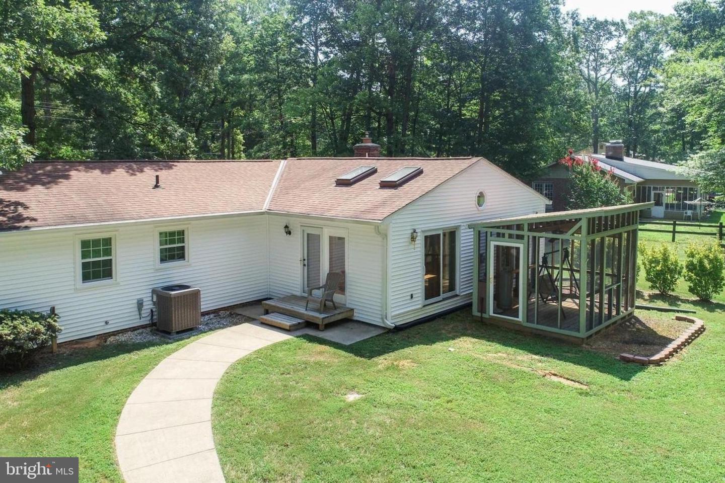 13660 VAN DOREN RD, MANASSAS, Virginia 20112, 3 Bedrooms Bedrooms, ,2 BathroomsBathrooms,Residential,For sale,13660 VAN DOREN RD,VAPW2111870 MLS # VAPW2111870