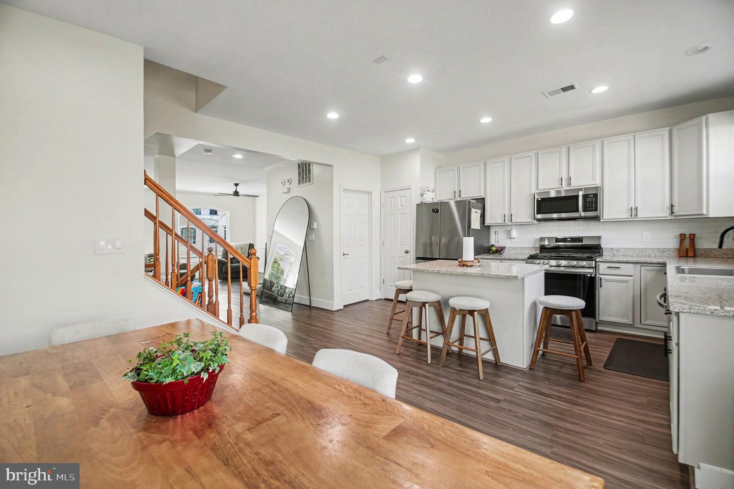 43686 PHELPS TER, ASHBURN, Virginia 20147, 3 Bedrooms Bedrooms, ,2 BathroomsBathrooms,Residential,For sale,43686 PHELPS TER,VALO2115648 MLS # VALO2115648