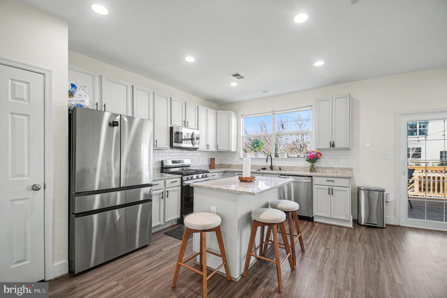 43686 PHELPS TER, ASHBURN, Virginia 20147, 3 Bedrooms Bedrooms, ,2 BathroomsBathrooms,Residential,For sale,43686 PHELPS TER,VALO2115648 MLS # VALO2115648