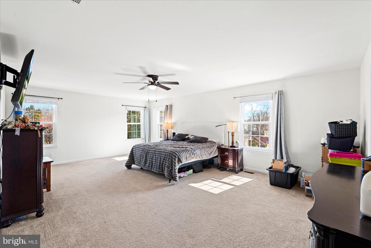 5 TAYLORS HILL WAY, FREDERICKSBURG, Virginia 22405, 4 Bedrooms Bedrooms, ,4 BathroomsBathrooms,Residential,For sale,5 TAYLORS HILL WAY,VAST2046358 MLS # VAST2046358