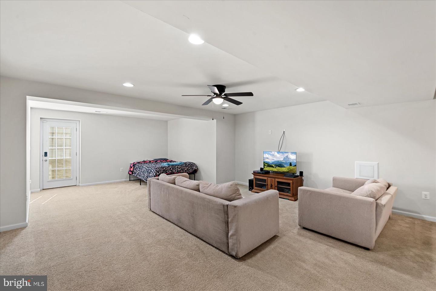 5 TAYLORS HILL WAY, FREDERICKSBURG, Virginia 22405, 4 Bedrooms Bedrooms, ,4 BathroomsBathrooms,Residential,For sale,5 TAYLORS HILL WAY,VAST2046358 MLS # VAST2046358