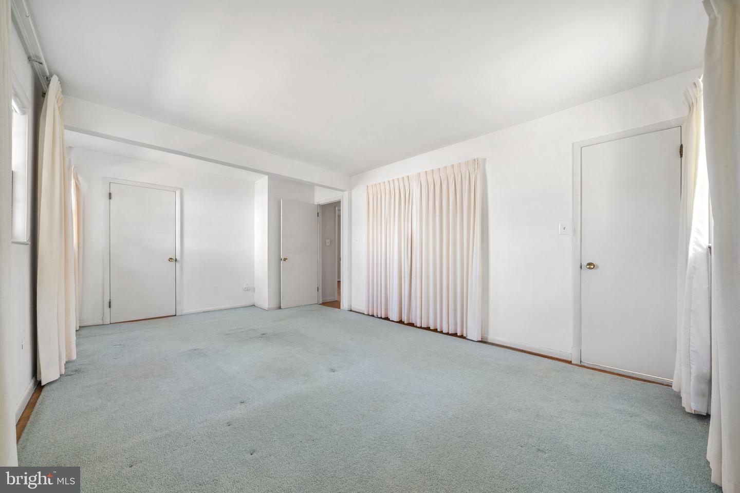 1806 LANSING CT, MCLEAN, Virginia 22101, 3 Bedrooms Bedrooms, ,2 BathroomsBathrooms,Residential,For sale,1806 LANSING CT,VAFX2292322 MLS # VAFX2292322