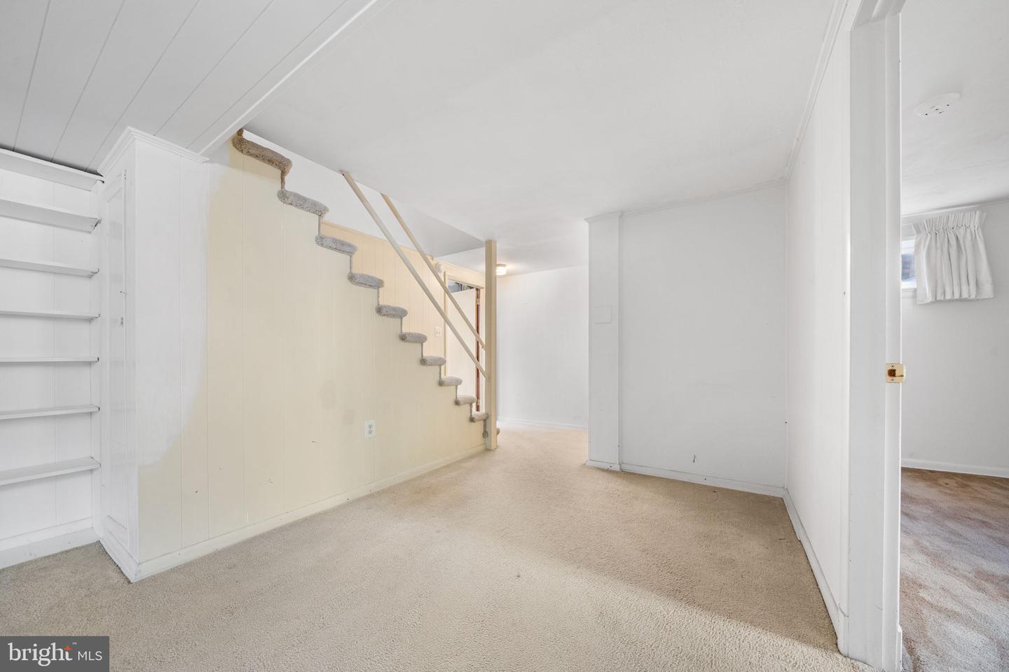 1806 LANSING CT, MCLEAN, Virginia 22101, 3 Bedrooms Bedrooms, ,2 BathroomsBathrooms,Residential,For sale,1806 LANSING CT,VAFX2292322 MLS # VAFX2292322