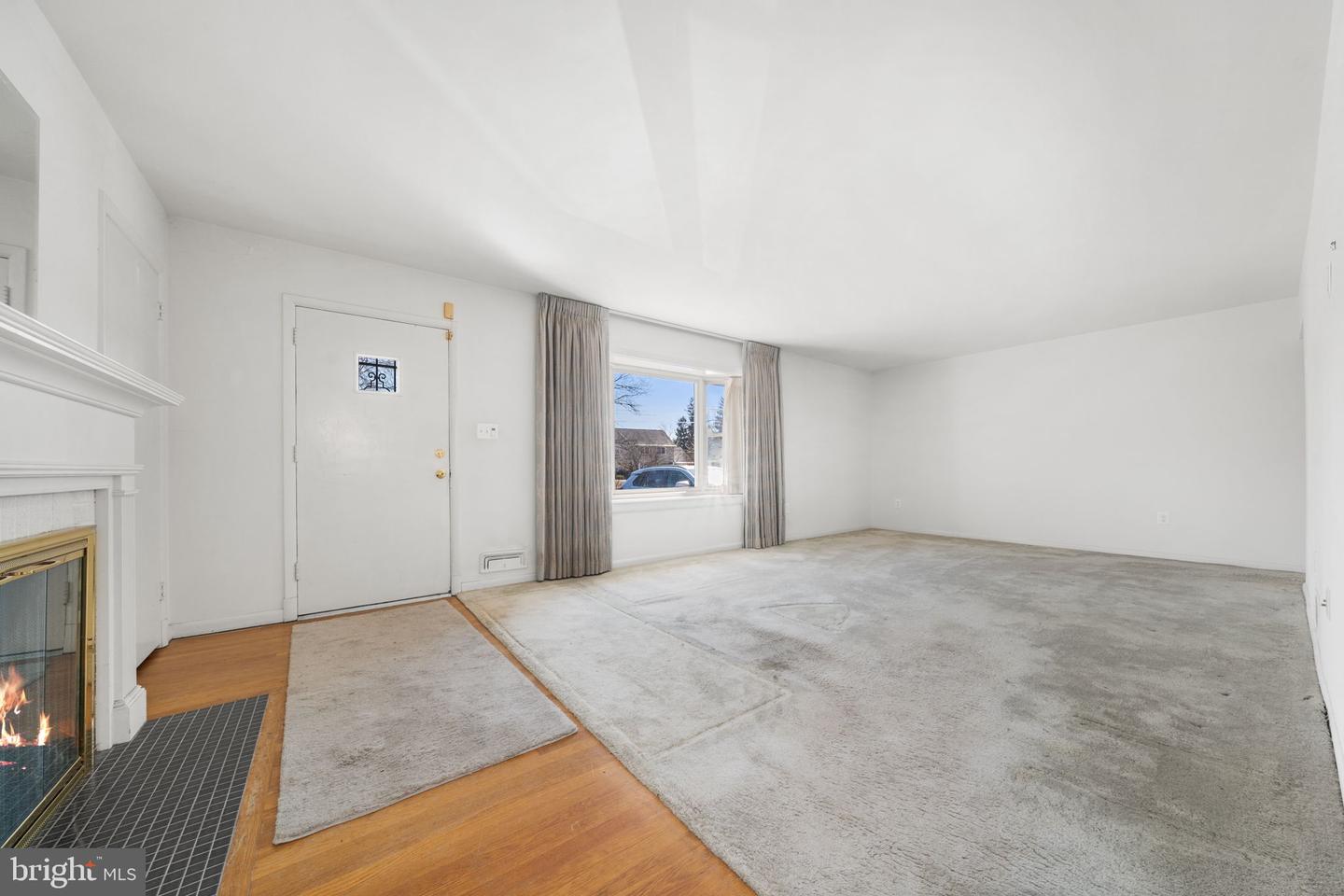 1806 LANSING CT, MCLEAN, Virginia 22101, 3 Bedrooms Bedrooms, ,2 BathroomsBathrooms,Residential,For sale,1806 LANSING CT,VAFX2292322 MLS # VAFX2292322