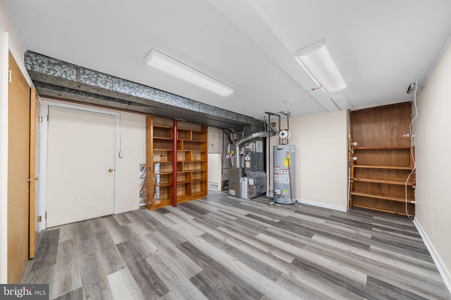 1806 LANSING CT, MCLEAN, Virginia 22101, 3 Bedrooms Bedrooms, ,2 BathroomsBathrooms,Residential,For sale,1806 LANSING CT,VAFX2292322 MLS # VAFX2292322