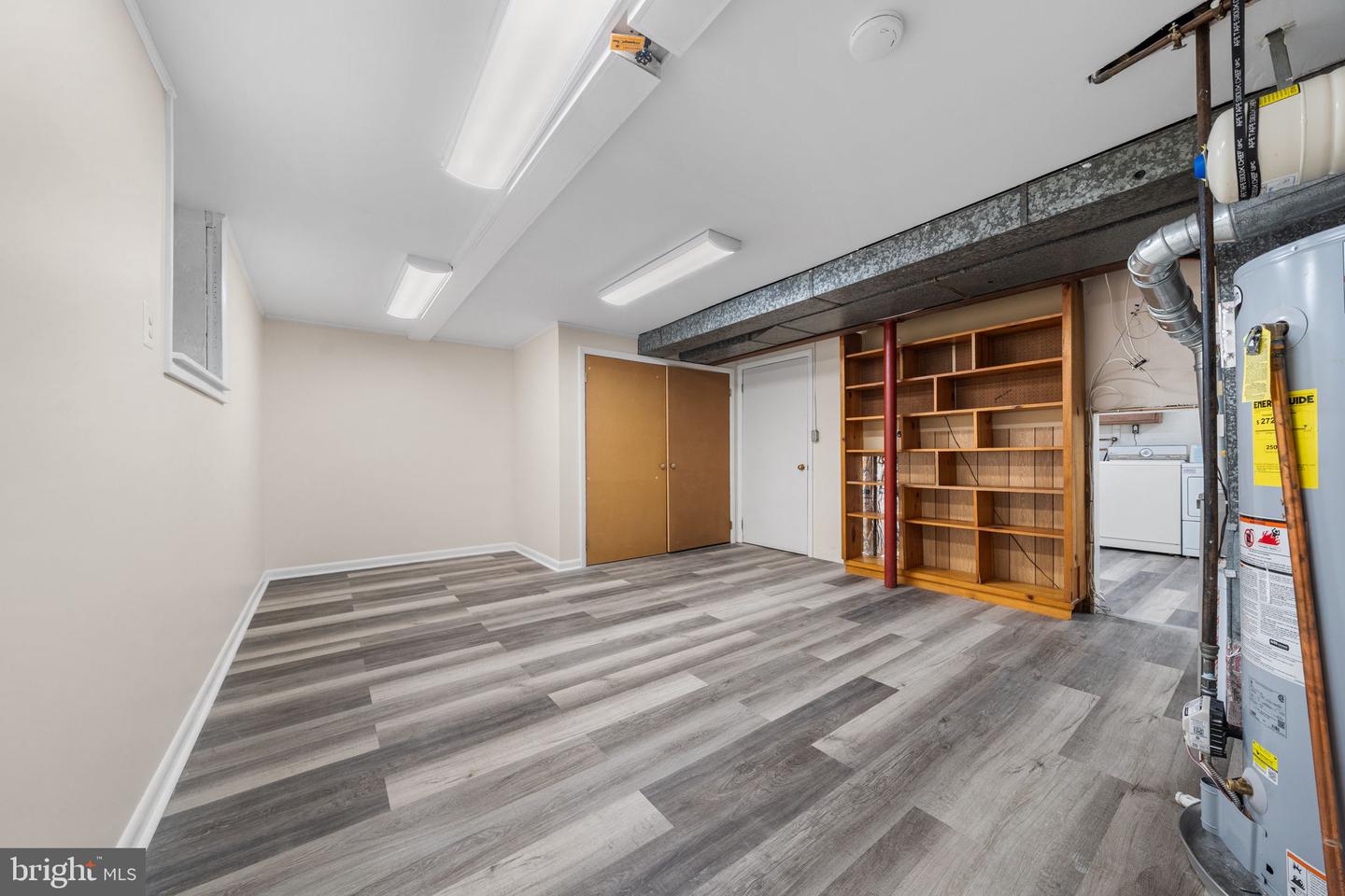 1806 LANSING CT, MCLEAN, Virginia 22101, 3 Bedrooms Bedrooms, ,2 BathroomsBathrooms,Residential,For sale,1806 LANSING CT,VAFX2292322 MLS # VAFX2292322