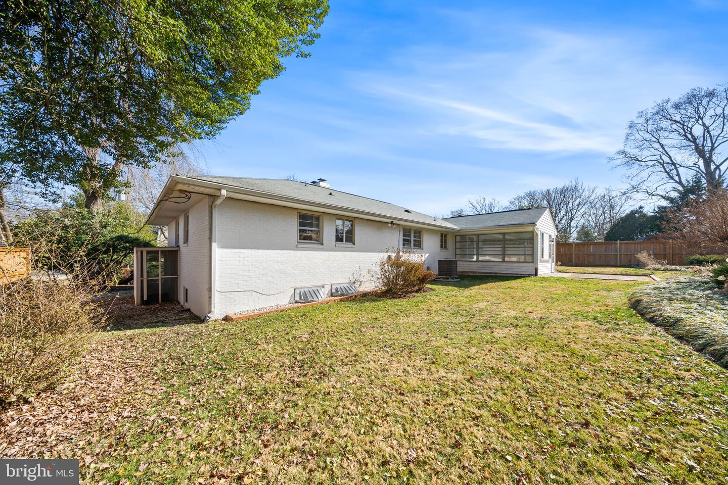 1806 LANSING CT, MCLEAN, Virginia 22101, 3 Bedrooms Bedrooms, ,2 BathroomsBathrooms,Residential,For sale,1806 LANSING CT,VAFX2292322 MLS # VAFX2292322