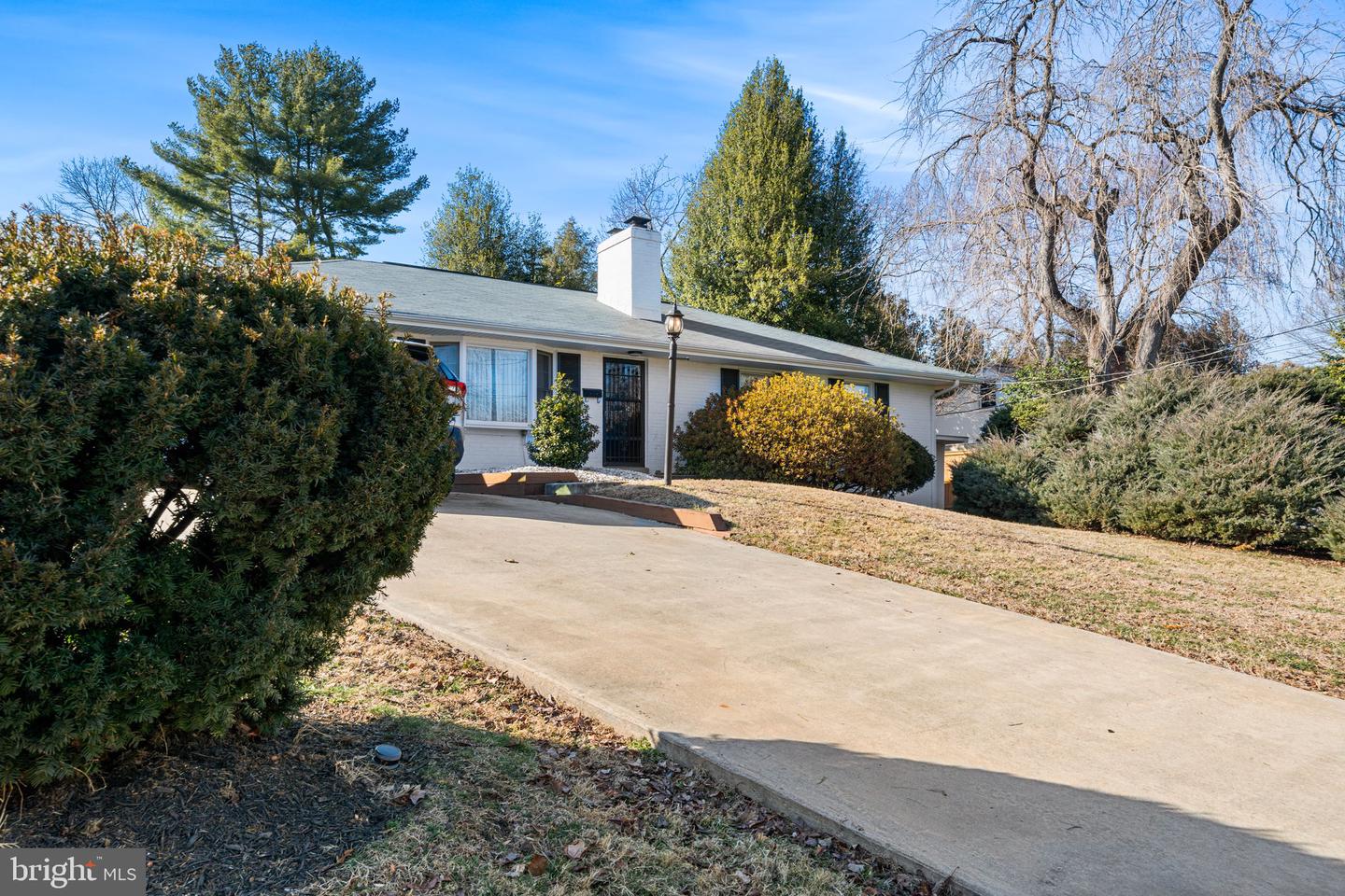 1806 LANSING CT, MCLEAN, Virginia 22101, 3 Bedrooms Bedrooms, ,2 BathroomsBathrooms,Residential,For sale,1806 LANSING CT,VAFX2292322 MLS # VAFX2292322