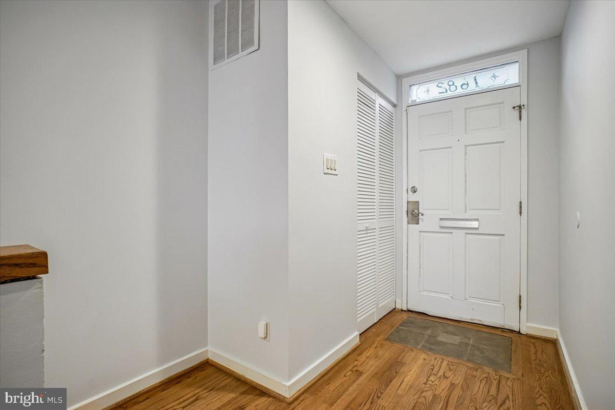 1682 OAK ST NW #19, WASHINGTON, District Of Columbia 20010, 3 Bedrooms Bedrooms, ,2 BathroomsBathrooms,Residential,For sale,1682 OAK ST NW #19,DCDC2248004 MLS # DCDC2248004 1682 OAK ST NW #19, WASHINGTON, District Of Columbia 20010, 3 Bedrooms Bedrooms, ,2 BathroomsBathrooms,Residential,For sale,1682 OAK ST NW #19,DCDC2248004 MLS # DCDC2248004