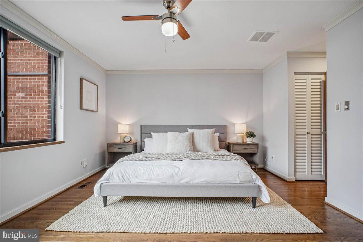 1682 OAK ST NW #19, WASHINGTON, District Of Columbia 20010, 3 Bedrooms Bedrooms, ,2 BathroomsBathrooms,Residential,For sale,1682 OAK ST NW #19,DCDC2248004 MLS # DCDC2248004 1682 OAK ST NW #19, WASHINGTON, District Of Columbia 20010, 3 Bedrooms Bedrooms, ,2 BathroomsBathrooms,Residential,For sale,1682 OAK ST NW #19,DCDC2248004 MLS # DCDC2248004