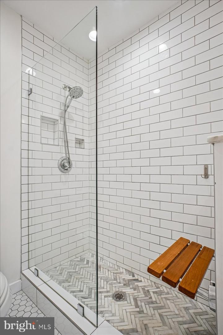 1682 OAK ST NW #19, WASHINGTON, District Of Columbia 20010, 3 Bedrooms Bedrooms, ,2 BathroomsBathrooms,Residential,For sale,1682 OAK ST NW #19,DCDC2248004 MLS # DCDC2248004 1682 OAK ST NW #19, WASHINGTON, District Of Columbia 20010, 3 Bedrooms Bedrooms, ,2 BathroomsBathrooms,Residential,For sale,1682 OAK ST NW #19,DCDC2248004 MLS # DCDC2248004