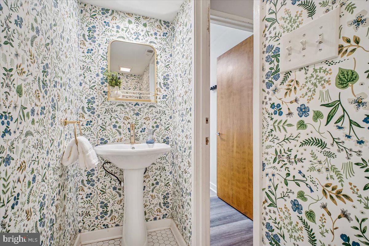 1682 OAK ST NW #19, WASHINGTON, District Of Columbia 20010, 3 Bedrooms Bedrooms, ,2 BathroomsBathrooms,Residential,For sale,1682 OAK ST NW #19,DCDC2248004 MLS # DCDC2248004 1682 OAK ST NW #19, WASHINGTON, District Of Columbia 20010, 3 Bedrooms Bedrooms, ,2 BathroomsBathrooms,Residential,For sale,1682 OAK ST NW #19,DCDC2248004 MLS # DCDC2248004