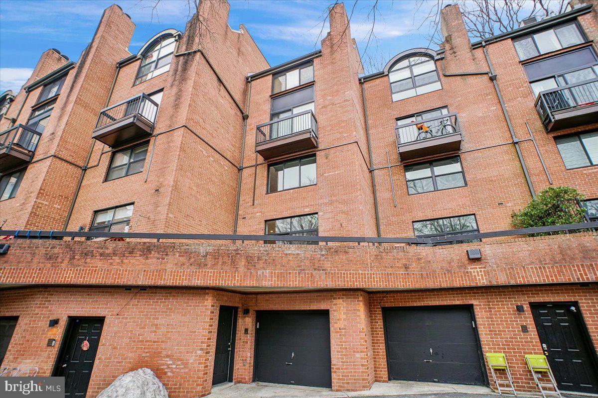 1682 OAK ST NW #19, WASHINGTON, District Of Columbia 20010, 3 Bedrooms Bedrooms, ,2 BathroomsBathrooms,Residential,For sale,1682 OAK ST NW #19,DCDC2248004 MLS # DCDC2248004 1682 OAK ST NW #19, WASHINGTON, District Of Columbia 20010, 3 Bedrooms Bedrooms, ,2 BathroomsBathrooms,Residential,For sale,1682 OAK ST NW #19,DCDC2248004 MLS # DCDC2248004