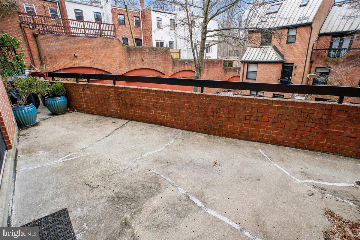 1682 OAK ST NW #19, WASHINGTON, District Of Columbia 20010, 3 Bedrooms Bedrooms, ,2 BathroomsBathrooms,Residential,For sale,1682 OAK ST NW #19,DCDC2248004 MLS # DCDC2248004 1682 OAK ST NW #19, WASHINGTON, District Of Columbia 20010, 3 Bedrooms Bedrooms, ,2 BathroomsBathrooms,Residential,For sale,1682 OAK ST NW #19,DCDC2248004 MLS # DCDC2248004